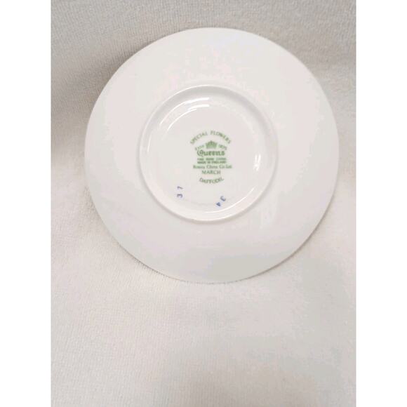 VNTG Queen’s March Daffodil Saucer White Fine Bone China Yellow Floral Dainty - Picture 7 of 15